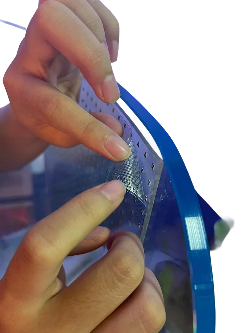 Film transparent Crystal appliqué sur une vitre